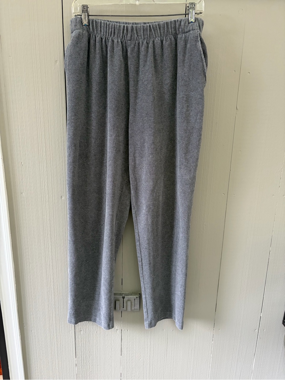 Lands’ End Grey Knit Elastic-Waist Pants